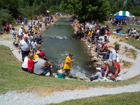 fishing-event-at-park